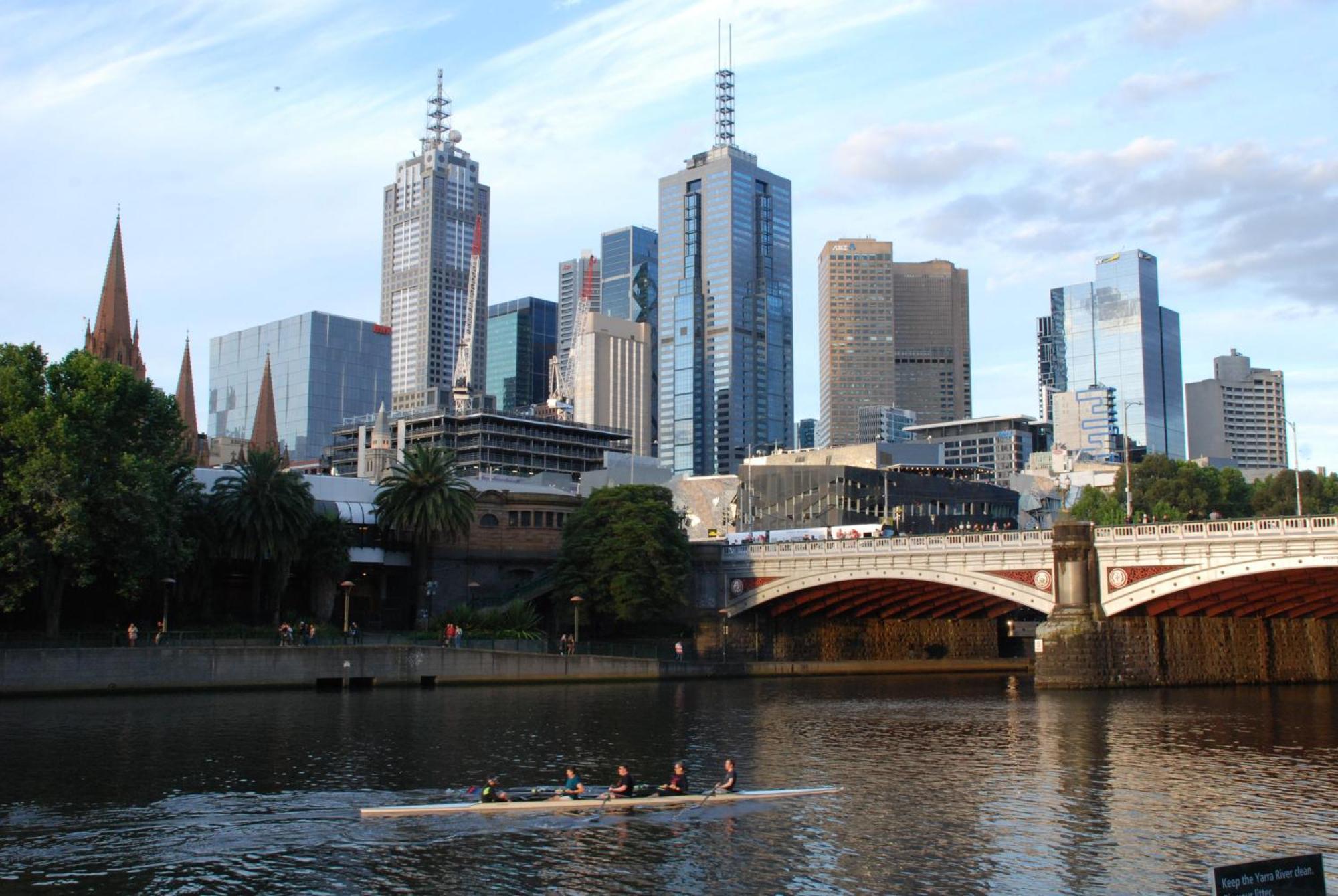 Readyset Apartments At Madison Melbourne City Exterior foto