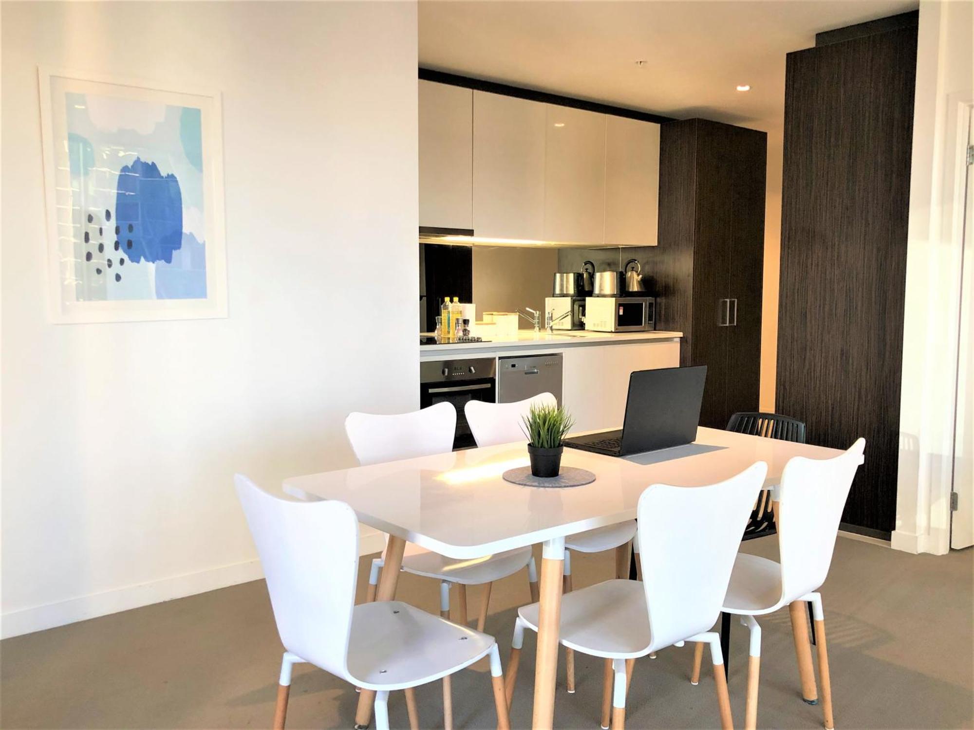 Readyset Apartments At Madison Melbourne City Exterior foto