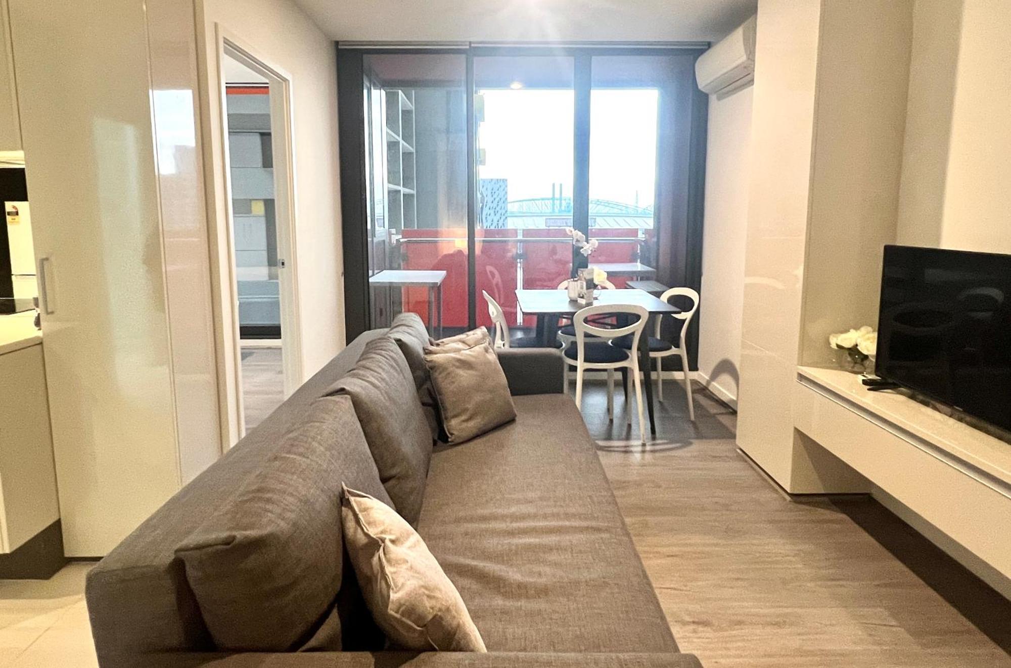 Readyset Apartments At Madison Melbourne City Exterior foto